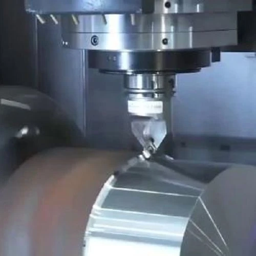 Com triar l'eina del retard CNC?